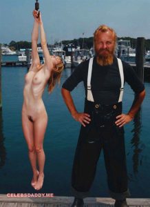 Camille Rowe Bizarre Nude Video + Photoshoot