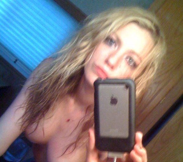 Blake Lively Nude Pics Leaked From Her Phone