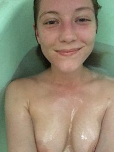 AMERICAN CRIME ACTRESS CAITLIN GERARD NUDE PHOTOS LEAKED